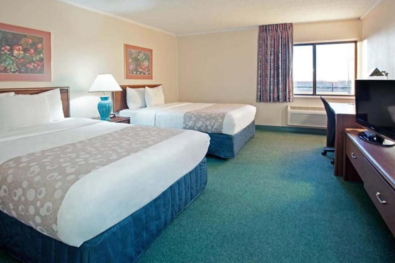 Norwood Inn & Suites Indianapolis East Post Drive Екстериор снимка